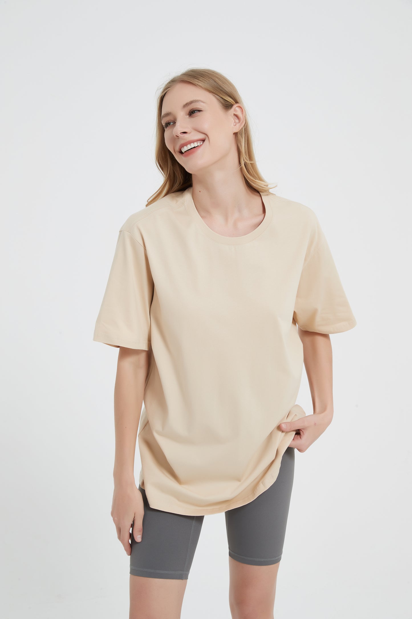 Yokvan Essential Tee-Beige